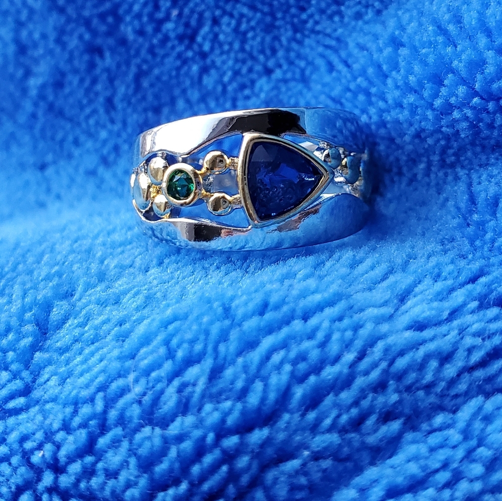 New Fashion Two Tone Ring - Picture 9 of 11